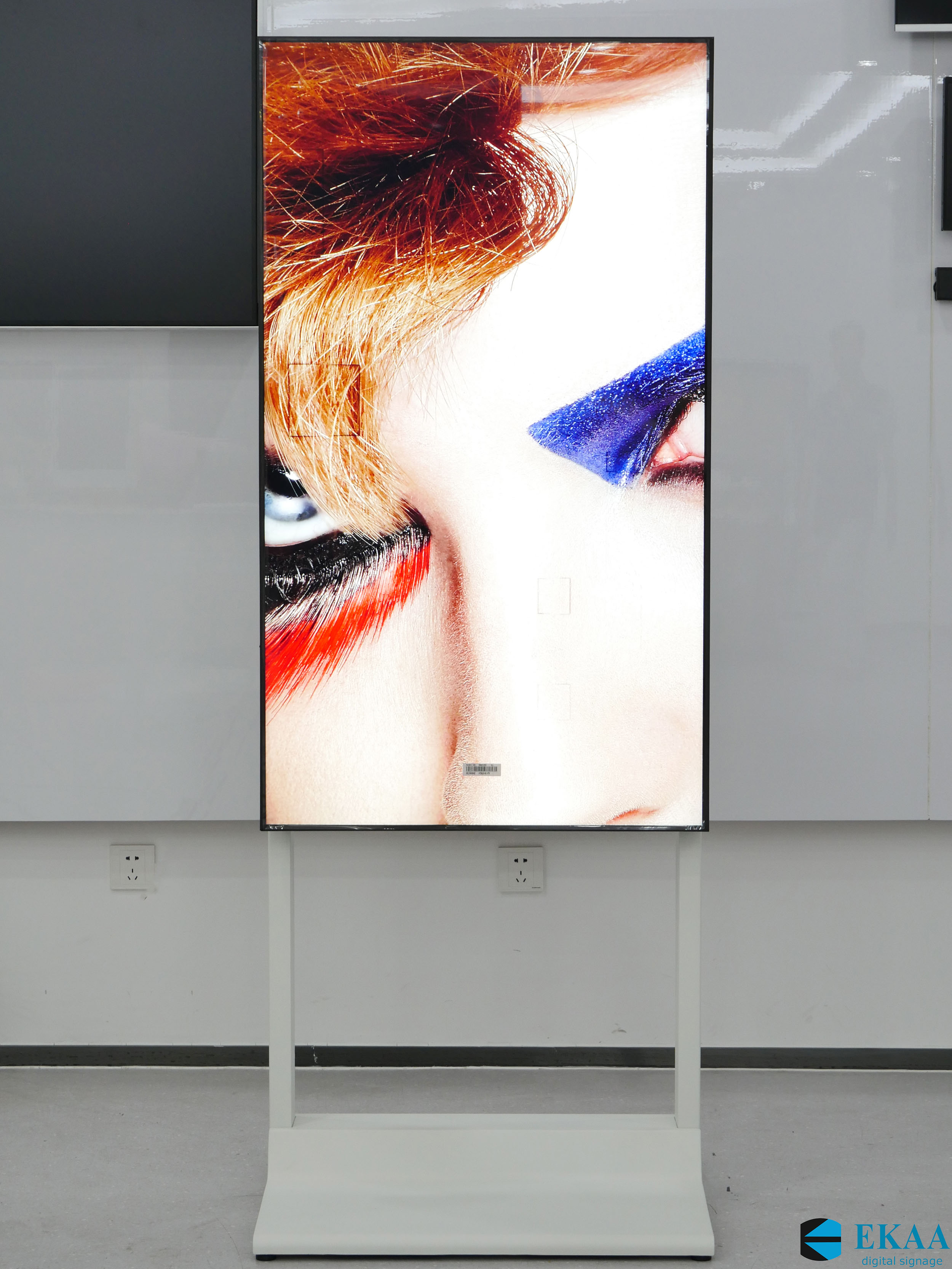 屋外および屋内用 LCD デジタル サイネージ、ビデオ ウォール